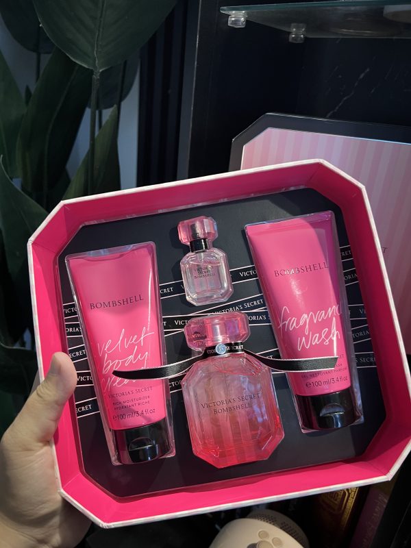VICTORIA SECRET BOMBSHELL SET 50ML